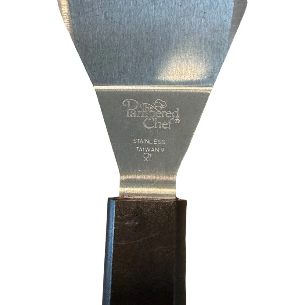 Pampered Chef Serving Spatula Stainless Steel Black Handle Brownie Turner 11
